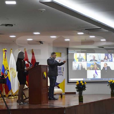 CCTV-Parlamento-andino-20